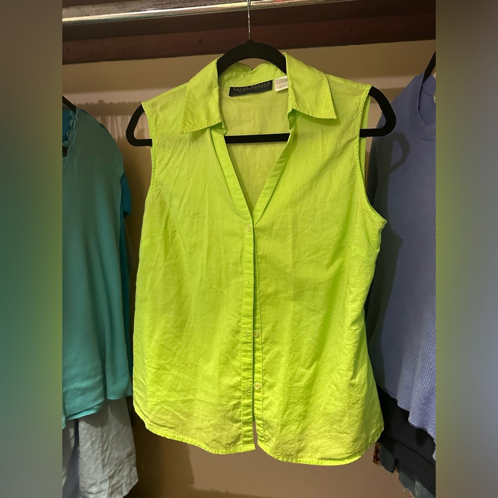Vintage bright green button down top